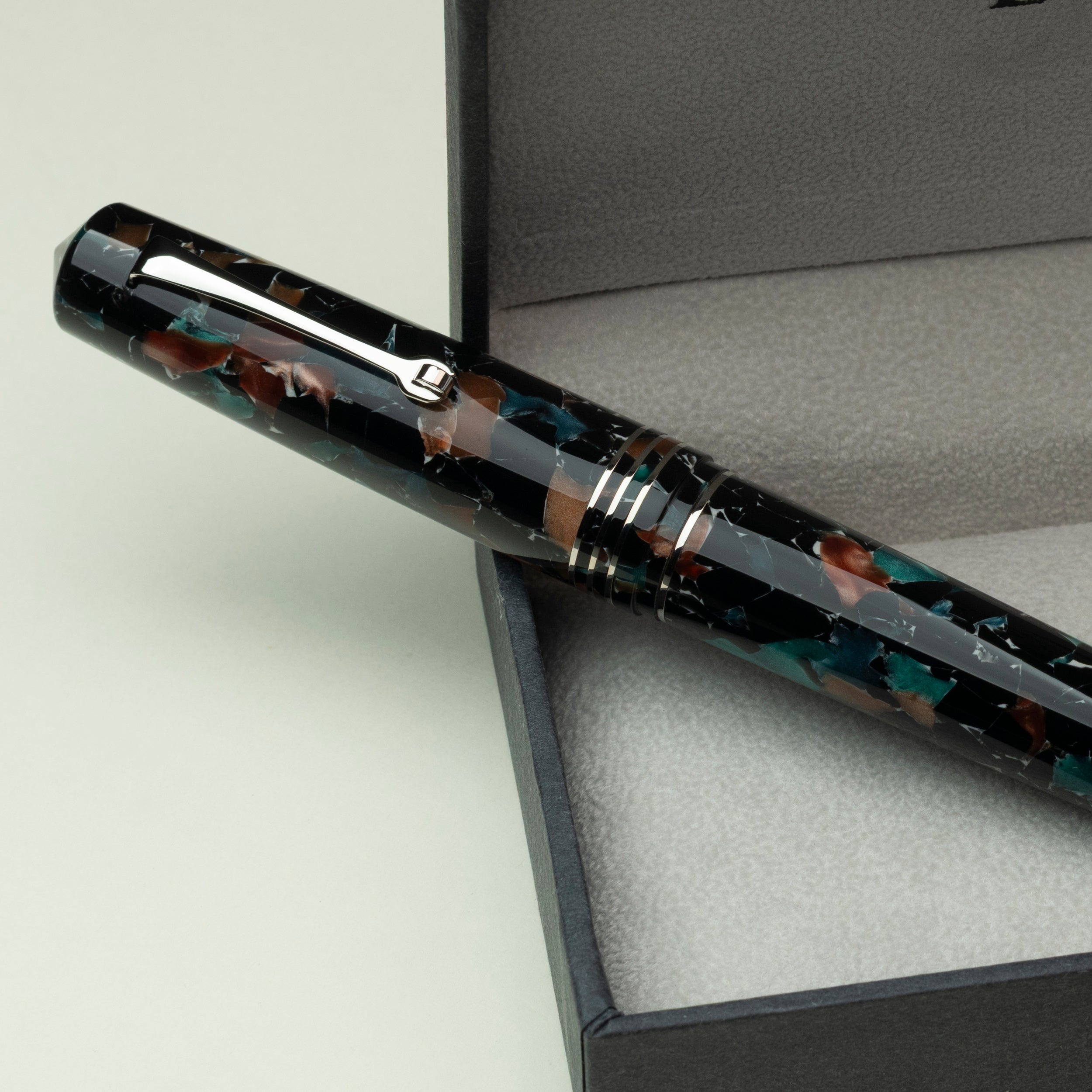 leonardo-officina-italiana-momento-zero-grande-2-0-marmo-stilografica-pennino-ac image 3