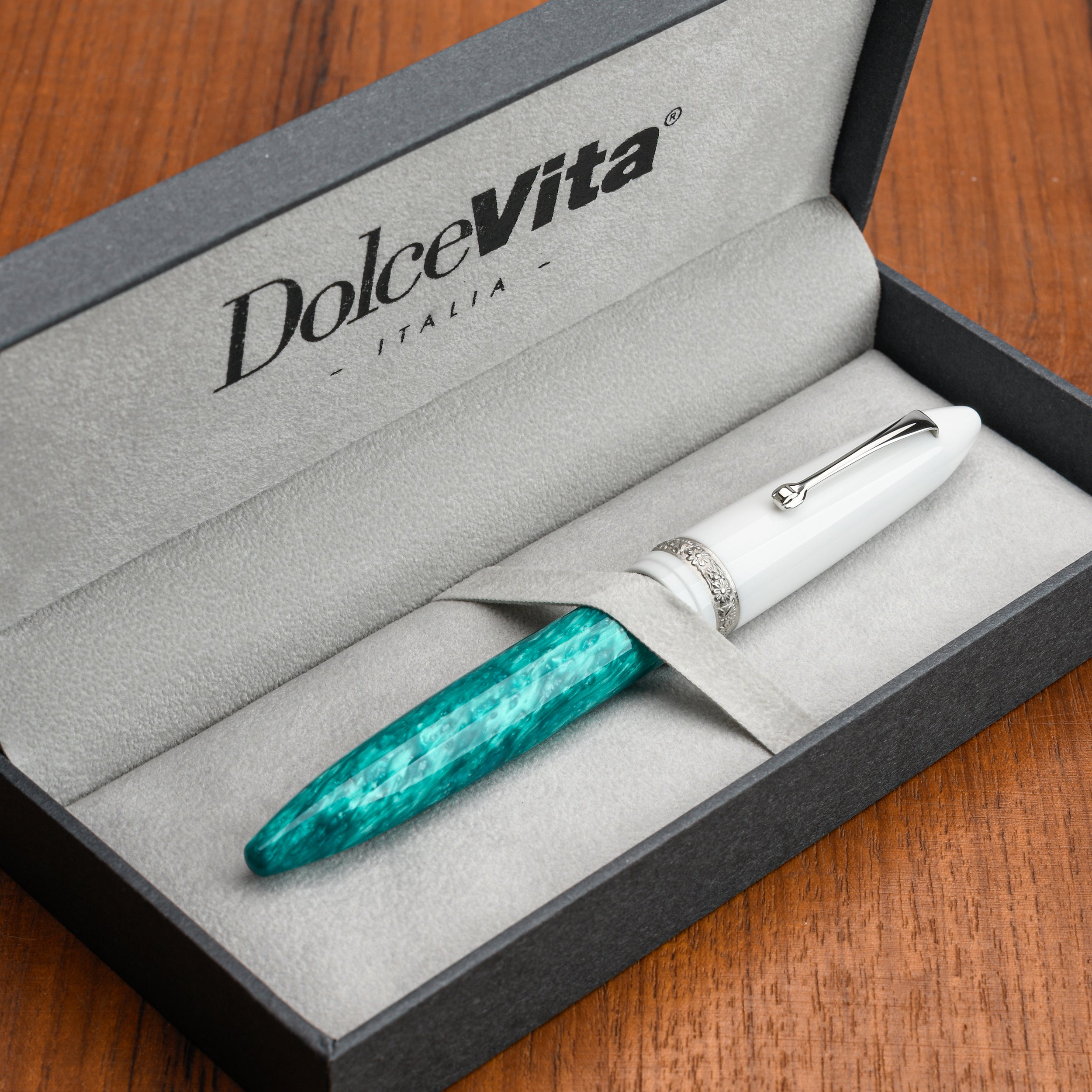leonardo-officina-italiana-dolcevita-furore-smeraldo-st-penna-stilografica image 5