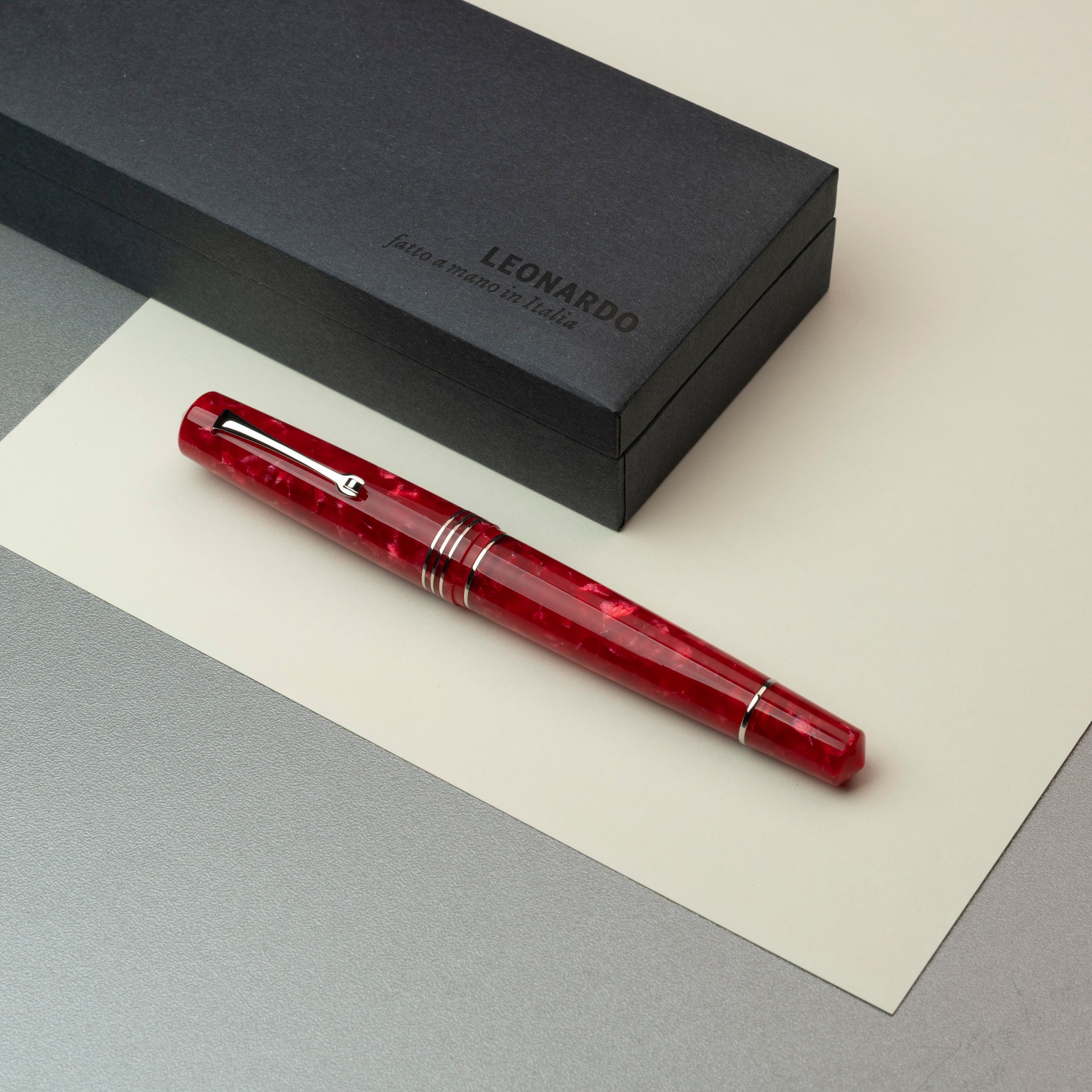 leonardo-officina-italiana-momento-zero-grande-2-0-marmo-rosso-penna-stilografic image 7