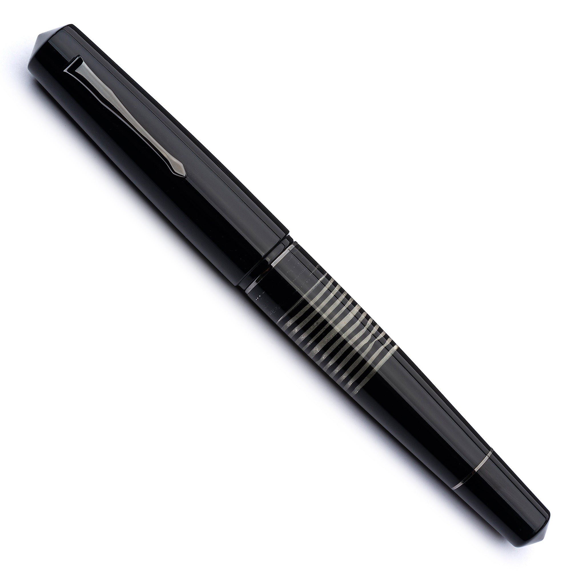 leonardo-officina-italiana-momento-zero-grande-minimalista-penna-stilografica-ce image 2