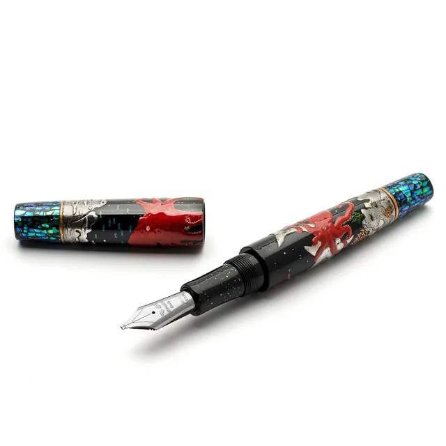 leonardo-officina-italiana-essenza-stilografica-maki-e-raden-ebanite-giapponese- image 1