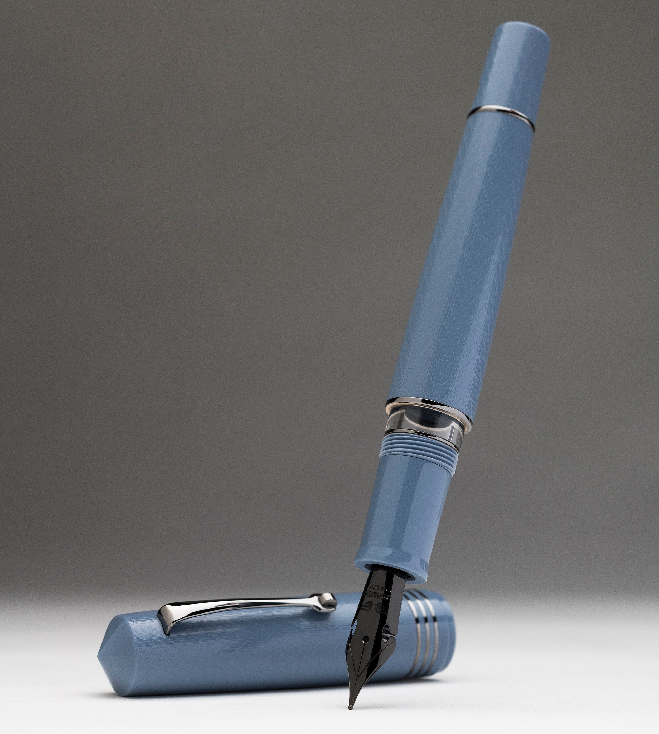 leonardo-officina-italiana-momento-zero-grande-2-0-the-art-of-guilloch-indigo-pe image 5