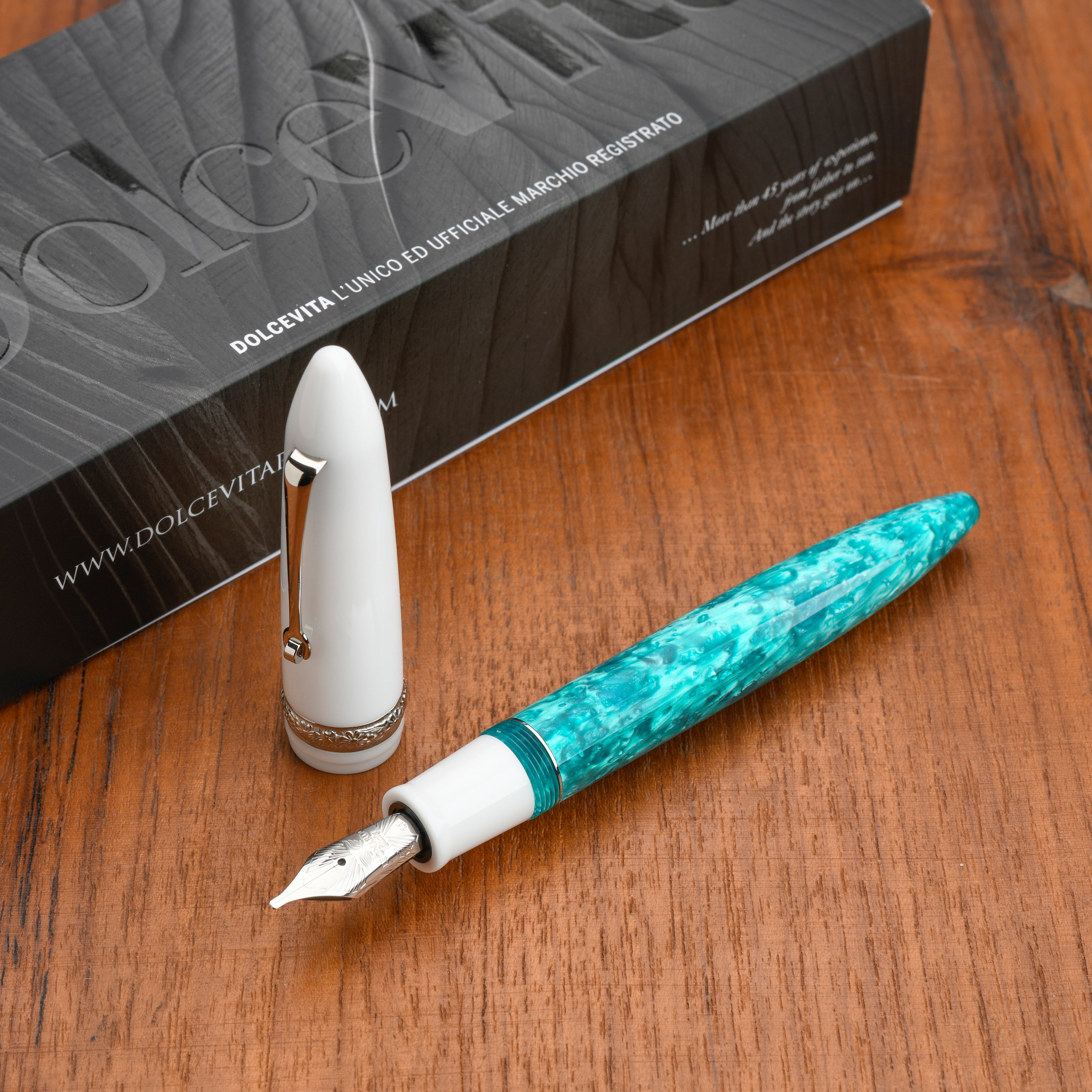leonardo-officina-italiana-dolcevita-furore-smeraldo-st-penna-stilografica image 2