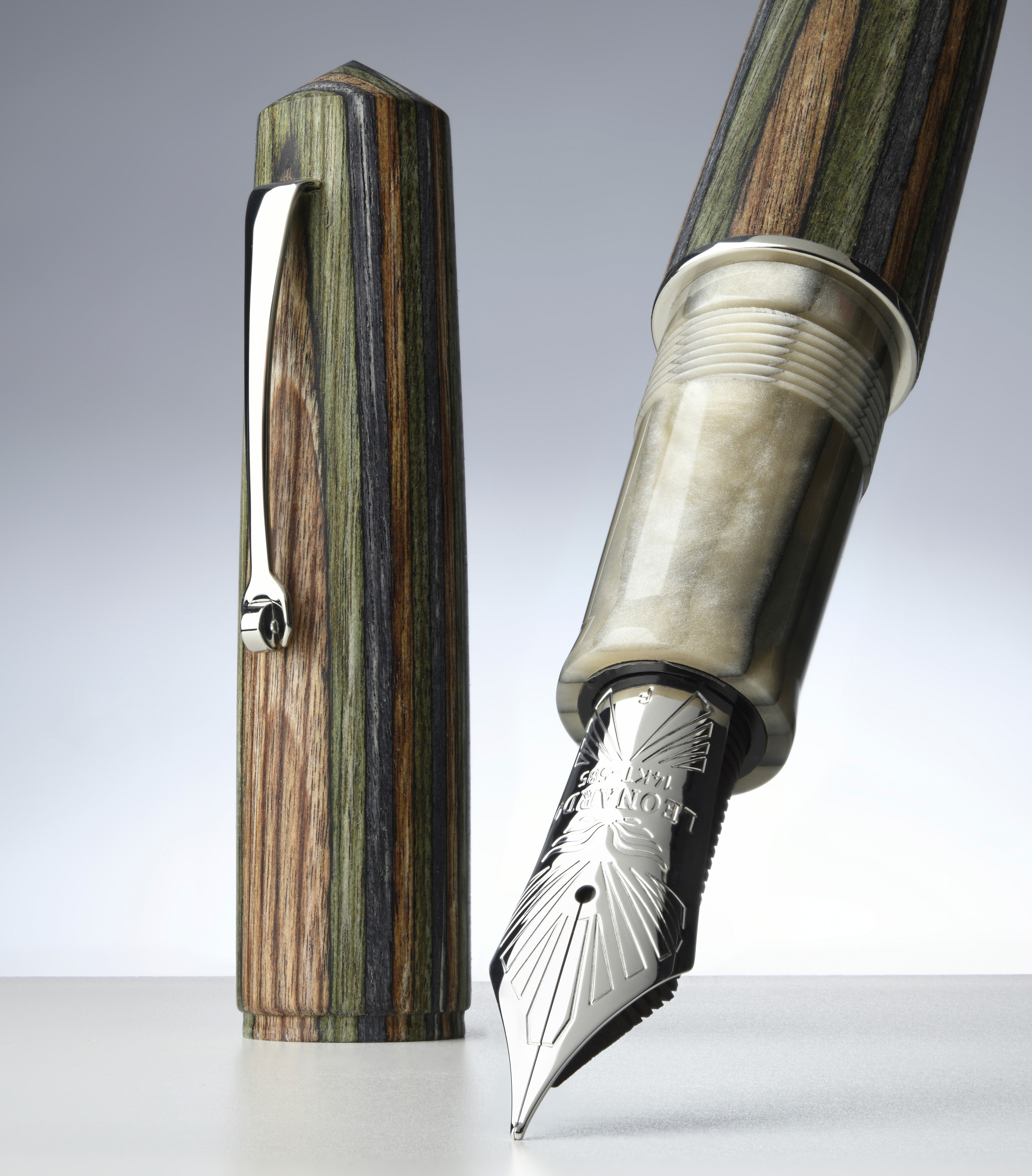 leonardo-officina-italiana-momento-zero-grande-minimalist-stilografica-moss-legn image 3