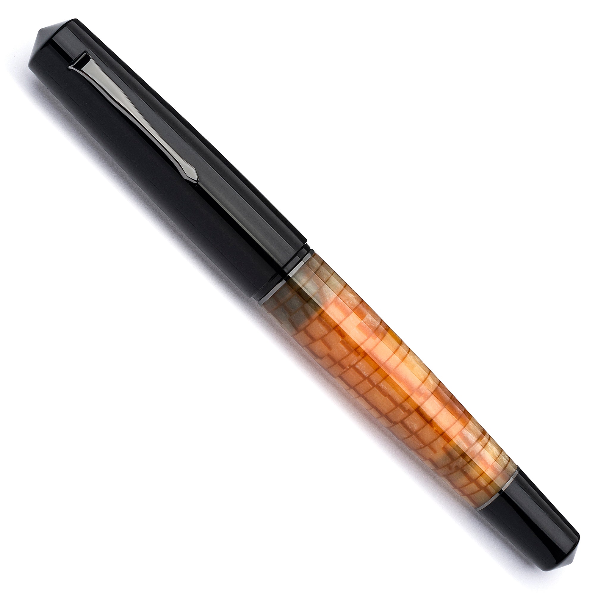 leonardo-officina-italiana-momento-zero-grande-minimalist-stilografica-nero-mosa image 2