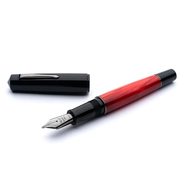 leonardo-officina-italiana-momento-zero-grande-minimalist-nero-rosso-stilografic image 1