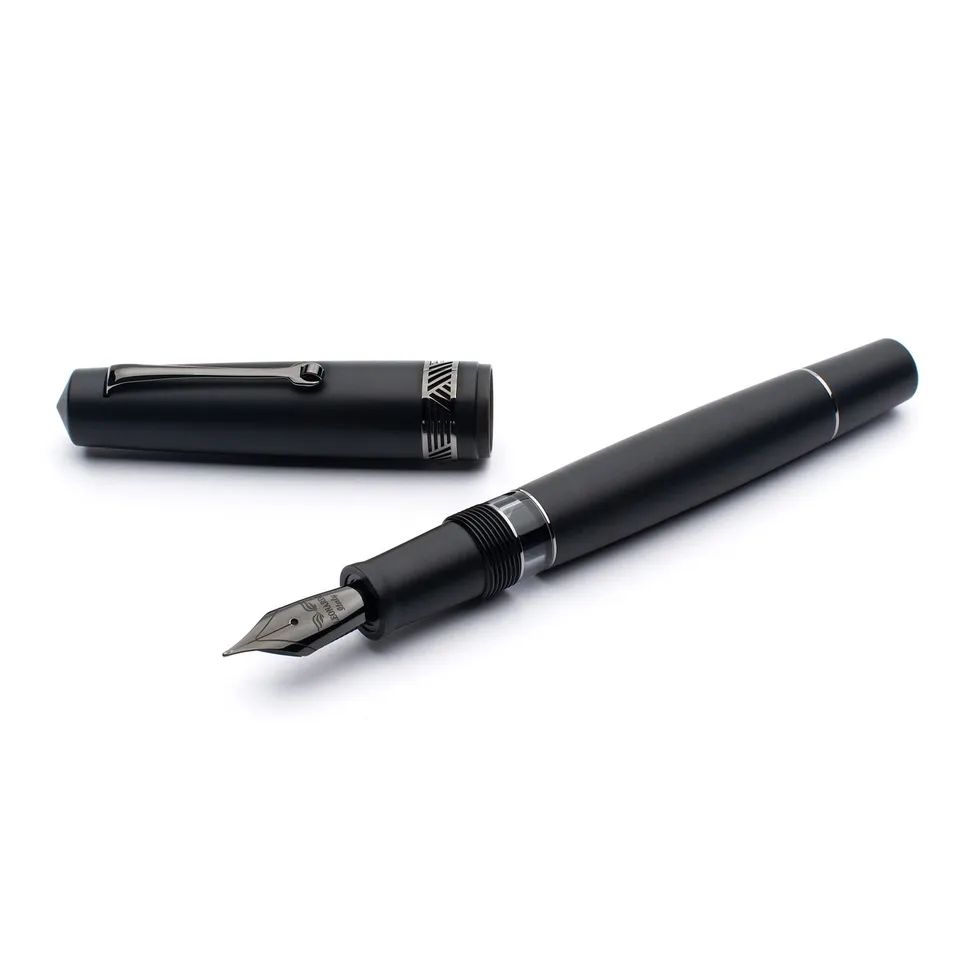 leonardo-officina-italiana-momento-magico-nero-opaco-penna-stilografica-pennino- image 1