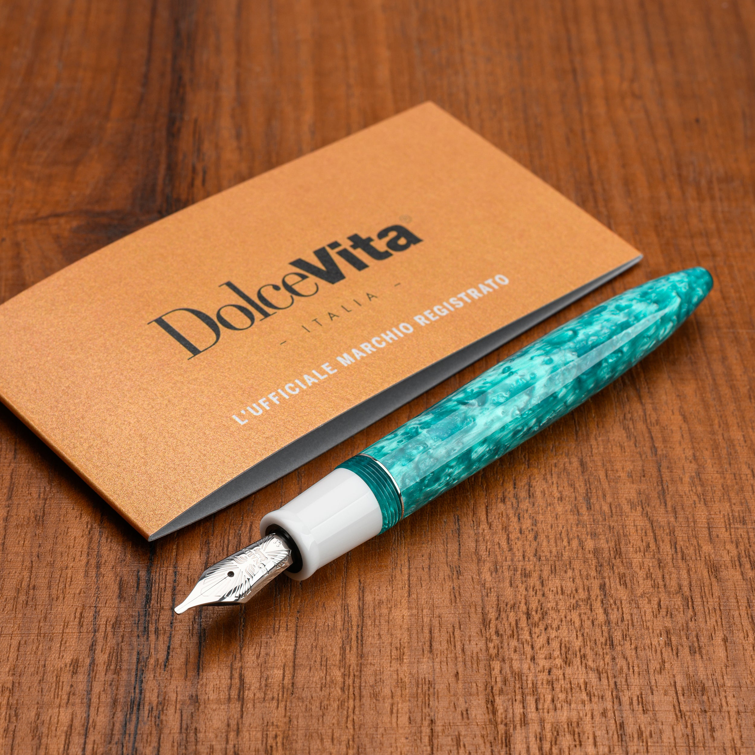 leonardo-officina-italiana-dolcevita-furore-smeraldo-st-penna-stilografica image 6