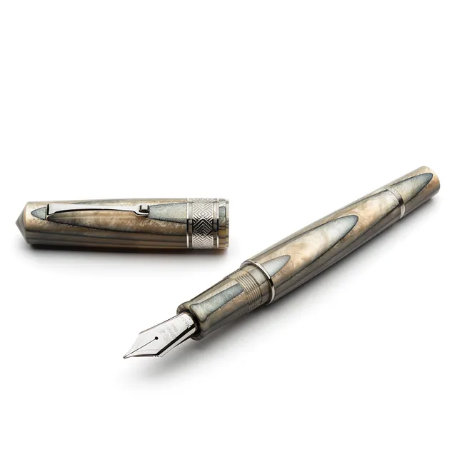 leonardo-officina-italiana-momento-zero-grande-nocciola-cuspide-edizione-limitat image 1