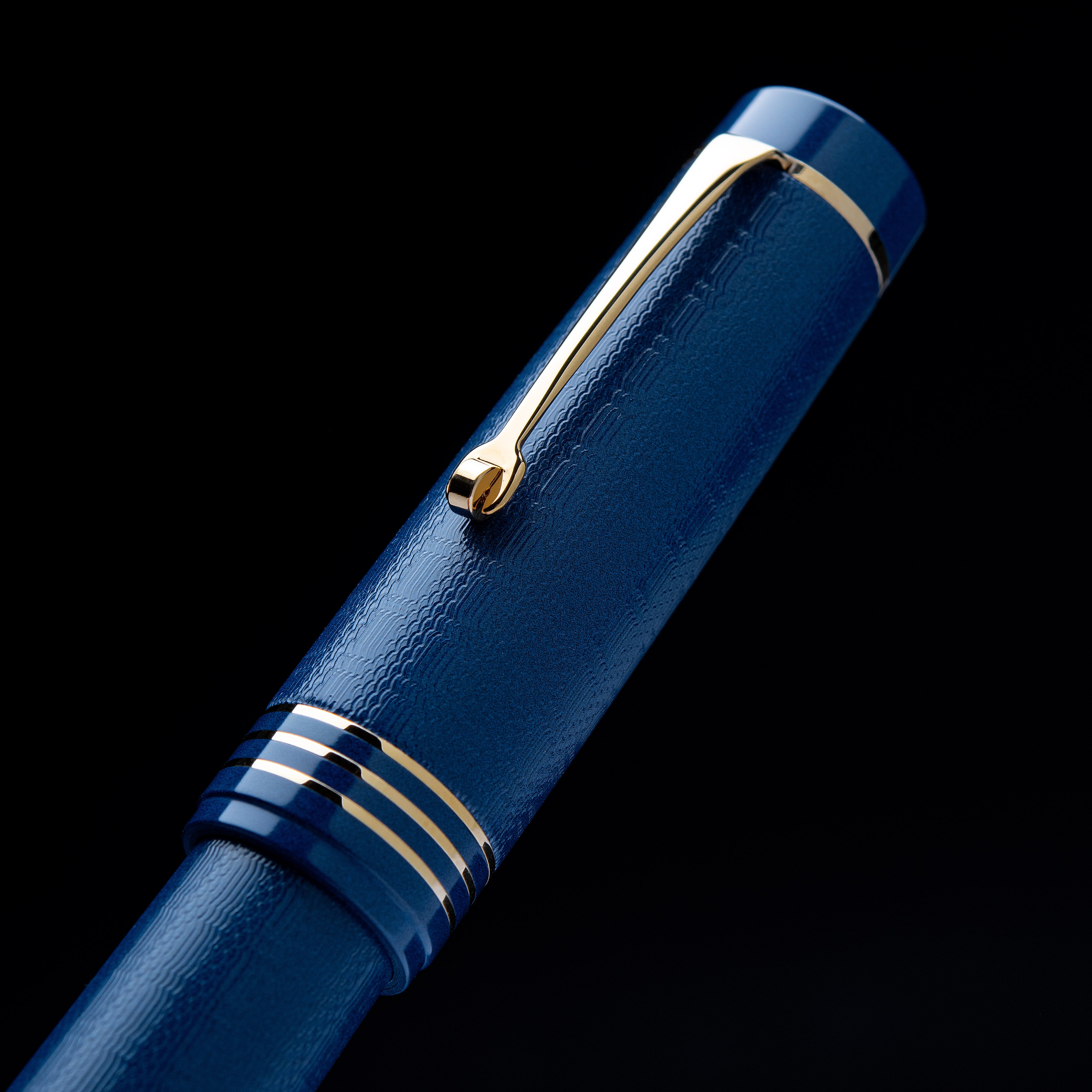 leonardo-officina-italiana-audace-art-nouveau-ebanite-blu-guilloch-milano-stilog image 2