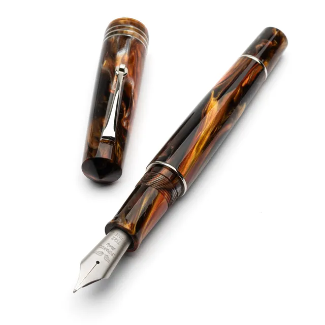 leonardo-officina-italiana-momento-zero-grande-terra-di-mezzo-8-ti22-titanio-pen image 1