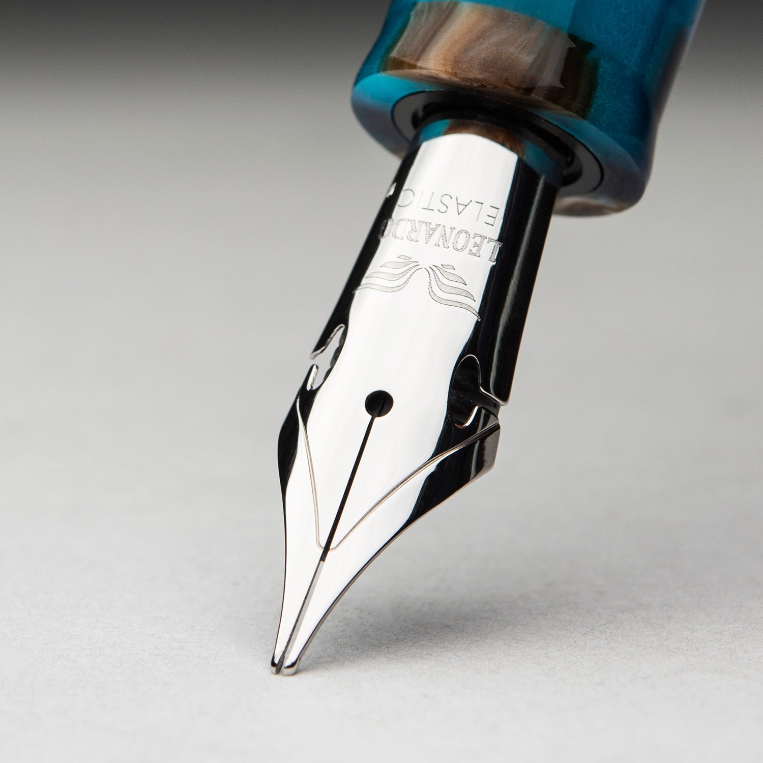 leonardo-officina-italiana-pennino-in-acciaio-elastico-con-conduttore-abs image 4